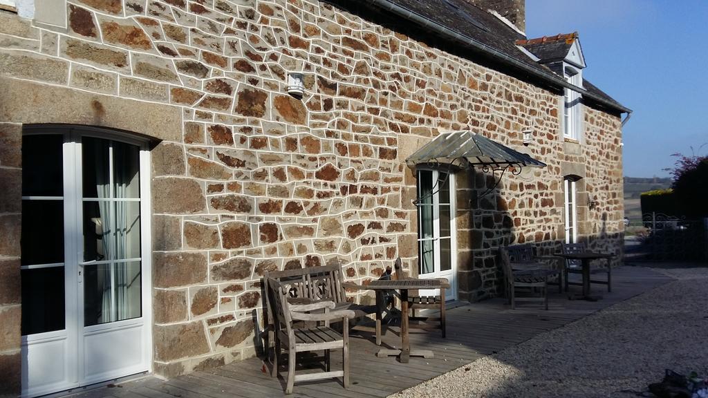 Bed and Breakfast Le Jardin à Mordreuc Pleudihen-sur-Rance Exterior foto